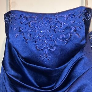 Davids Bridal StraplessBridesmaid or Prom Dress Navy Blue Style